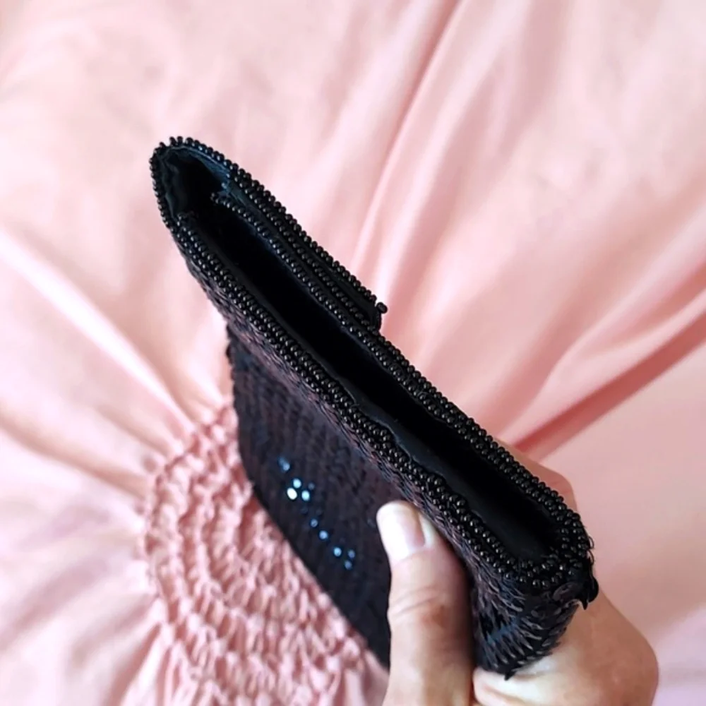 BLACK BEADED and SEQUIN EVENING CLUTCH. No Flaws.